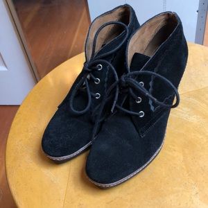 Naturalizer suede wedge